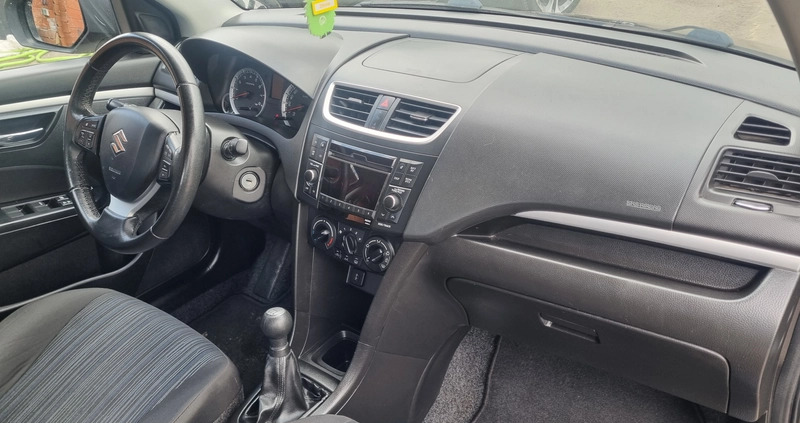 Suzuki Swift cena 29999 przebieg: 148000, rok produkcji 2014 z Zawiercie małe 667